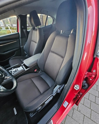 Mazda 3 cena 51900 przebieg: 95000, rok produkcji 2019 z Lipno małe 407